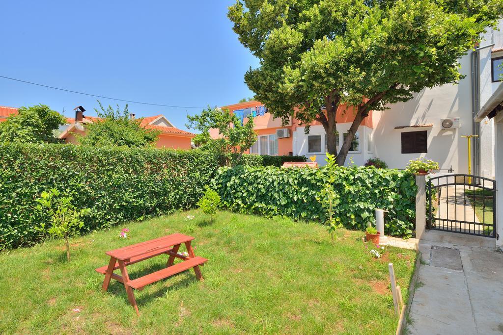 Apartment Mladenka Visnjik Zadar Exterior foto